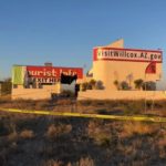 Тракдрайвер погиб на месте после того как «прошил» здание Arizona visitor center