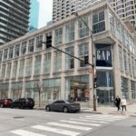 Gap закрывает магазин на Michigan Avenue в Чикаго