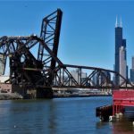 Lakefront Trail открывается над Chicago River, проект Navy Pier Flyover завершится в апреле