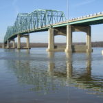 По данным федерального исследования, 8,8% мостов в Иллинойсе находятся в плохом состоянии