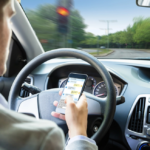 В Огайо представлен законопроект, который может запретить водителям держать в руках телефоны и электронные устройства