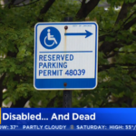 Некоторые места «для инвалидов» в Чикаго закреплены за давно умершими людьми