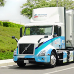 Albertsons осуществляет первую в стране доставку продуктов с нулевым уровнем выбросов на траке Volvo VNR Electric