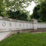 Northern Illinois University собирается перейти на удаленное обучение из-за роста заболеваемости COVID-19