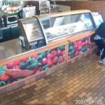 Должен ли быть отстранен от работы за самооборону сотрудник Rockford Subway?