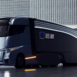 Китайский автопроизводитель представил конкурента трака Tesla Semi со встроенной кухней, ванной комнатой и спальней