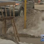 Чикагские «dibs»: предметы, которыми по традиции отмечают парковочные места зимой, должны быть убраны