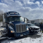 В субботу снежный шквал стал причиной аварии с участием 50 автомобилей, поскольку дорожные условия превратились «из хороших в плохие за считанные секунды»