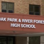 Учащемуся средней школы Oak Park предъявлено обвинение после того, как он был найден с оружием на территории школы