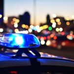 Мужчина, подозреваемый в угоне трака, обвиняется в попытке использовать транспортное средство в качестве оружия против полиции