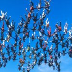 200 парашютистов попытаются установить мировой рекорд на Skydive Chicago в Оттаве