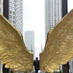 Художественная инсталляция “Крылья Мексики” на Magnificent Mile покинет город в октябре