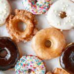 Вот 10 лучших магазинов пончиков в Чикаго