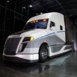 Университет штата Орегон и Daimler Trucks объединяются для программы SuperTruck