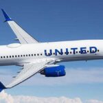 Рейс United из Чикаго в Лас-Вегас совершил экстренную посадку в Небраске из-за проблем с двигателем