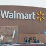 Walmart снова закрывает несколько магазинов и пункт самовывоза в Иллинойсе