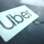 Uber разрешит подросткам до 18 лет совершать поездки без сопровождения взрослых