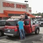 По данным прокуратуры, мошенники обокрали магазины Home Depot в Чикаго на $5,5 миллиона долларов