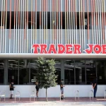 Trader Joe’s отзывает два вида печенья из-за возможного содержания камней