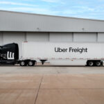 Компании используют беспилотные траки с искусственным интеллектом для перевозки коммерческих грузов между Далласом и Хьюстоном