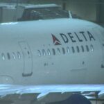 Рейс авиакомпании Delta из Чикаго в Бостон благополучно приземлился после возможного удара молнии