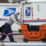 Почтовая служба США объявляет о сроках доставки почтовых отправлений в преддверии праздичного сезона 2023 года