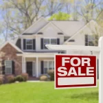 Продажи домов в США упали до самого низкого уровня за более чем 20 лет