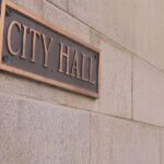 Комиссия городского совета поддержала увеличение количества оплачиваемых дней отпуска для рабочих в Чикаго