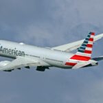 Из-за бага в системе бронирования в авиакомпании American Airlines 101-летнюю женщину постоянно принимают за годовалого ребёнка