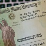 Правительство США выдает денежные стимулы на $1800: вот кто может их получить