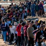 Кризис на границе США и Мексики: ежедневно в США проникают около 4000 нелегальных иммигрантов