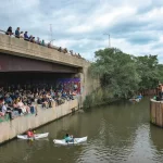 В Чикаго стартовала долгожданная серия DIY-концертов Secret Summer Concert Series